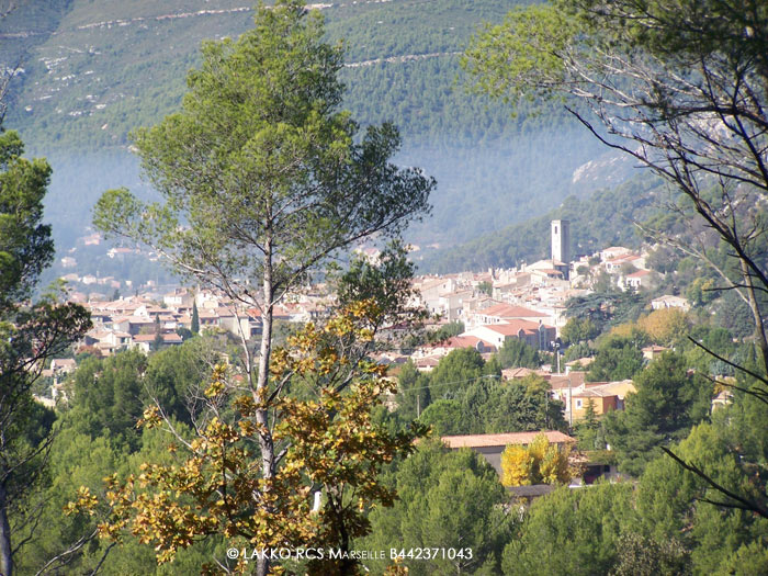 le village de Cuges les Pins