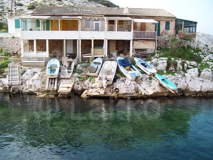 cabanons de la calanque de Callelongue