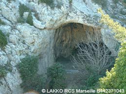 l'entrée de la Grotte Rolland